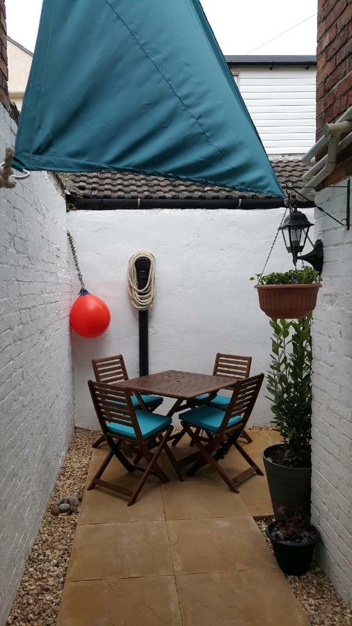 Chinwin Cottage Уеймут Екстериор снимка